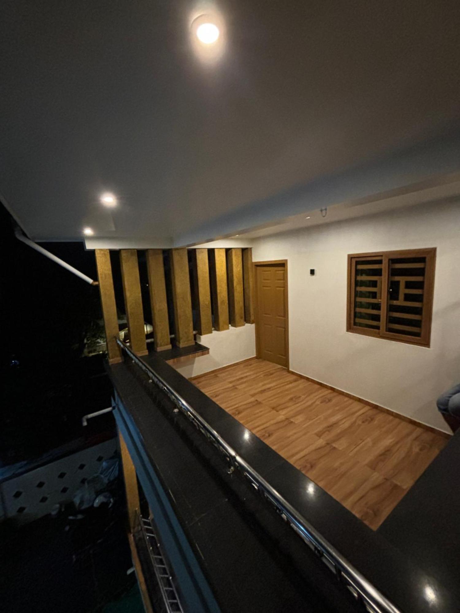 Golden Beach Home Stay Alappuzha Eksteriør bilde