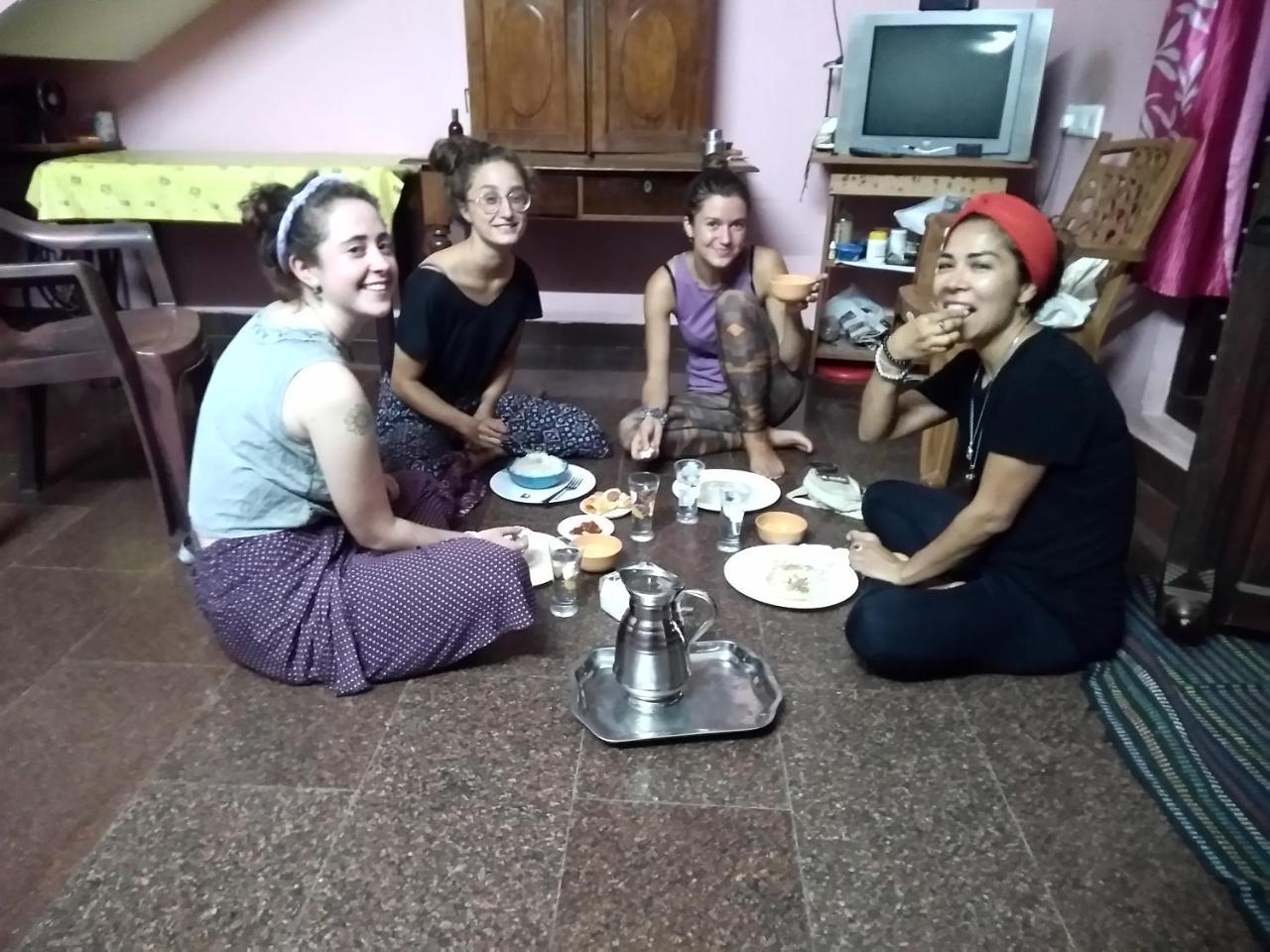 Golden Beach Home Stay Alappuzha Eksteriør bilde