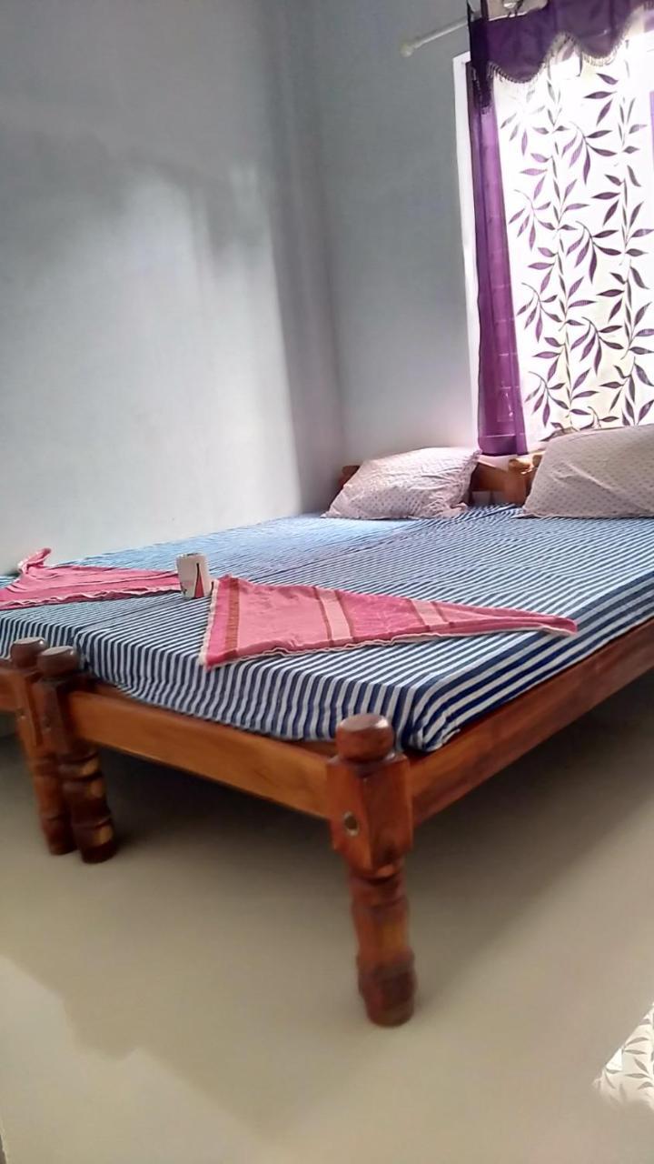 Golden Beach Home Stay Alappuzha Eksteriør bilde