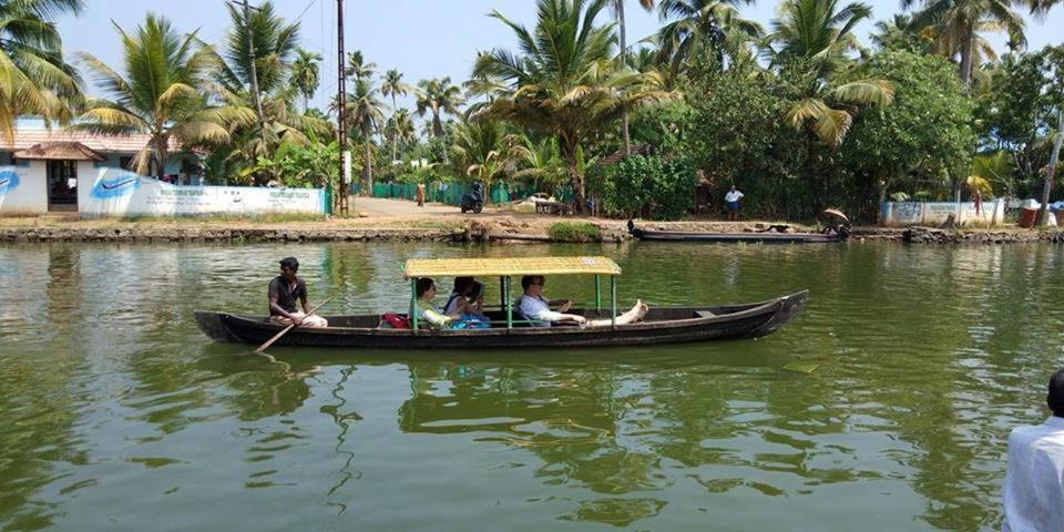 Golden Beach Home Stay Alappuzha Eksteriør bilde