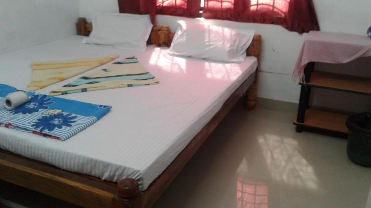 Golden Beach Home Stay Alappuzha Eksteriør bilde