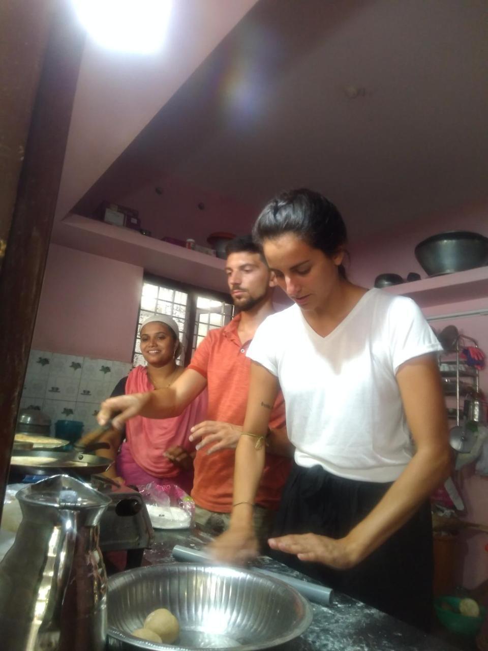 Golden Beach Home Stay Alappuzha Eksteriør bilde