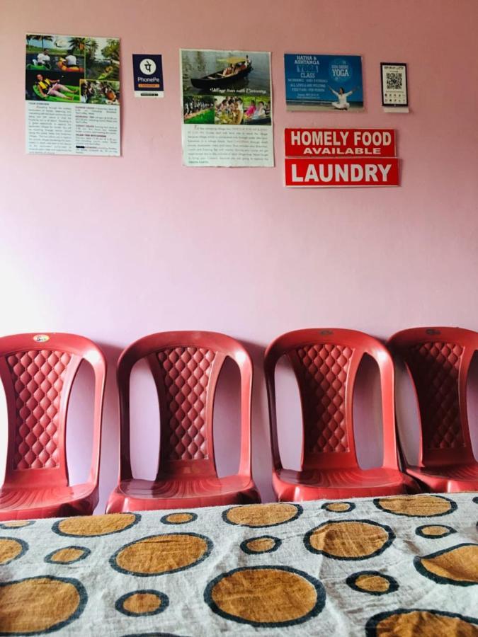 Golden Beach Home Stay Alappuzha Eksteriør bilde